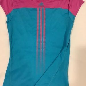 Women’s tennis Adidas response, size small